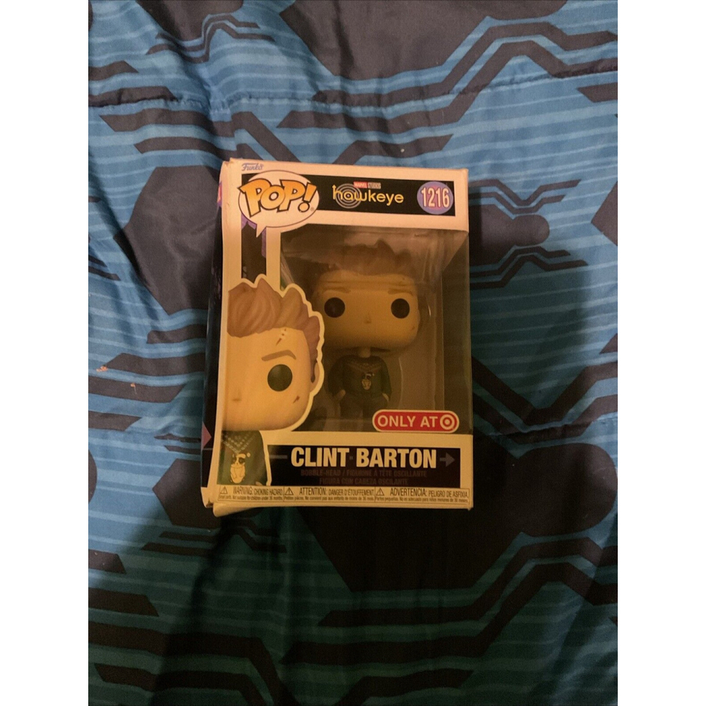 Funko POP! #1216 Hawkeye - Clint Barton Christmas Sweater -‎ Damaged Packaging